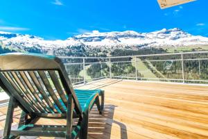 Penthouse 3-bedroom apartment, mountain views, large terrasse, piste access