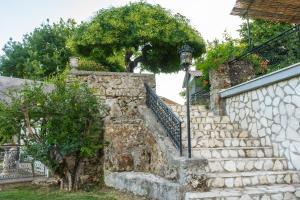 B&B LEDEN