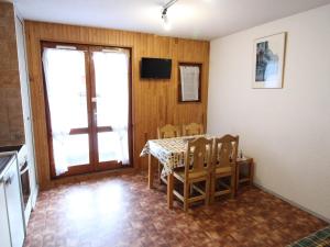 Appartement pour 4 personnes à Val Cenis Lanslevillard, proche remontées mécaniques et commerces - FR-1-508-231