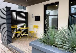 Green Mews 2 with Free Parking - By My Getaways