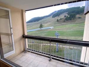 Superbe studio rénové 4 pers - Accès direct pistes - Balcon - FR-1-445-57