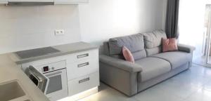 Impeccable 3 pièces avec balcons, la plage à 50m Juan les pins proche Cannes