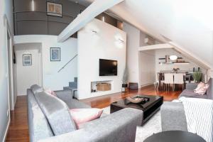 #stayhere - Spacious Luxury Town Hall 3BDR Apartment