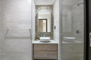 San Lameer Villa 14109 - 4 Bedroom Deluxe - 8 pax - San Lameer Rental Agency