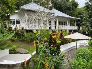 Balian Bliss Retreat Bungalow & Villas