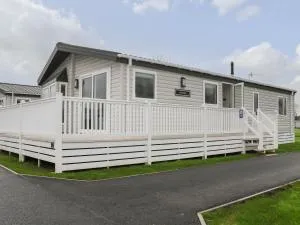 Lodge at Chichester Lakeside 2 Bed - Eastergate