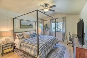 Cabin Getaway w Game Room Near Rainbow Lake!