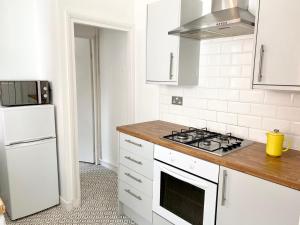 50 Biddlestone Road Heaton