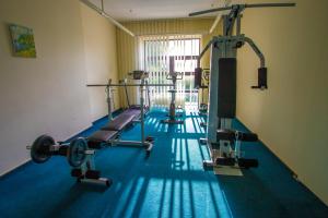 Farys centrum Krynicy na wzgórzu wśród ciszy ze wspaniałymi tarasami widokowymi sauna jacuzzi siłownia prywatny parking za darmo dla naszych Gości