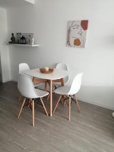 Apto en Punta del Este con Piscina Climatizada!!