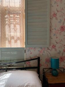 Birdy room in old Tbilisi.