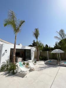 Casa Duende, Estepona, Private beach house with heated pool