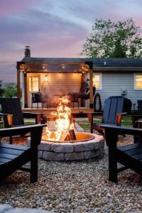 Sidney Springs Cottage