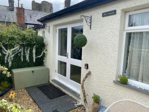 THE STUDIO PORTHYRAUR