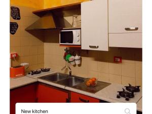 "Private Room" stanza privata with private bathroom - shared kitchen and beautiful terrace on Taormina Center Hostel Taormina