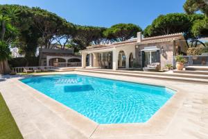 Villa in Puerto Cabopino