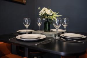 Boutique family apartment in celebrity village.