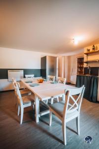 Maisons de vacances Mas de Baume, mas provencal au calme avec piscine : photos des chambres