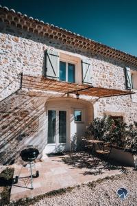 Maisons de vacances Mas de Baume, mas provencal au calme avec piscine : photos des chambres