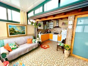 Nice Sicily Little family home