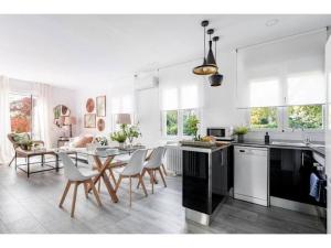 Fantastic flat with terrace Arturo Soria D2