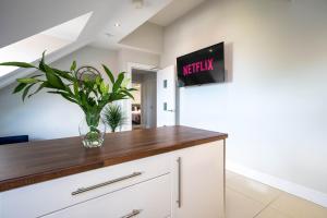 Three bed apartment sleeps 5 in botanic