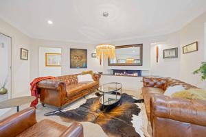 Riverside Breeze - luxury family retreat with pool