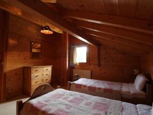 Chalets Chalet Araches-la-Frasse, 6 pieces, 10 personnes - FR-1-572-27 : photos des chambres