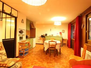 Appartements Studio Les Carroz d'Araches, 1 piece, 6 personnes - FR-1-572-80 : photos des chambres