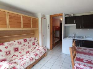 Appartements Studio Les Carroz d'Araches, 1 piece, 4 personnes - FR-1-572-122 : photos des chambres