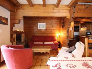 Chalets Chalet Araches-la-Frasse, 5 pieces, 7 personnes - FR-1-572-187 : photos des chambres