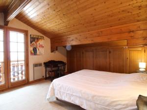 Chalets Chalet Araches-la-Frasse, 5 pieces, 7 personnes - FR-1-572-187 : photos des chambres