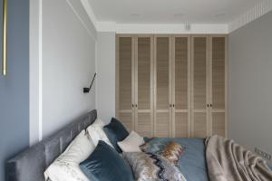 IVIS House - Classical Apartment with Balcony in Vilnius Old Town