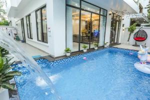 Sea Breeze Villa FLC sang trọng gần biển có bể bơi