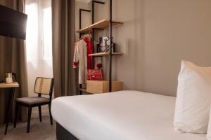 Hotels Hotel Abbatial Saint Germain : photos des chambres