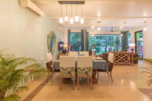 StayVista at Villa Arcadia with Alfresco Dining & complimentary Breakfast
