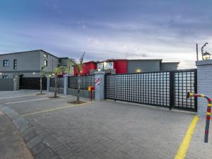 Madamz Bed & Breakfast - 3-star hotels in Gaborone