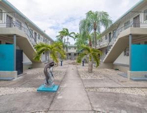 Central Miami 1BR 10 min to Cruise Port, Brickell & Wynwood Apt 201