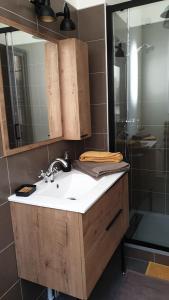 Appartements Le Loft Vintage Epernay avec Netflix, Velos, Parking gratuit : photos des chambres