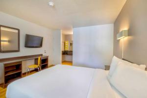 Motel 6-Gainesville, FL