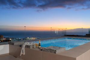 KARAT Atico Siam Skies