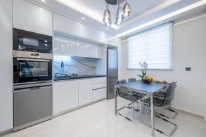 Acropolis Cozy Apartments