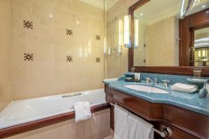 Hotels Hotel Pont Royal Paris : Chambre Supérieure