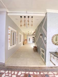 Hotel Shiwalik Grand
