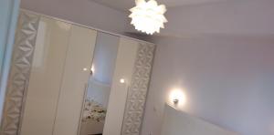 Lovely condo next to salt room, bus station