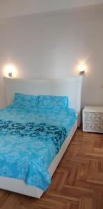 Lovely condo next to salt room, bus station