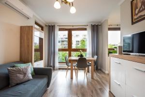 Prestige Verdant Apartment by BookingHost