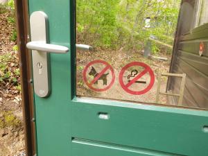 Boshuisje Durbuy met zwembad op het park