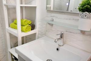 Seaview Studio apartment canteras