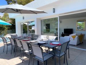 Villa 6 Chambres, Piscine, vue Mer, à Proximité de la Plage , Cavalaire-sur-mer